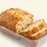 Cake aux Olives et Jambon : la Recette Salée Moelleuse et Conviviale