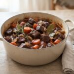 Ragoût de Bœuf Braisé aux carottes et vin rouge