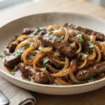 Sauté de bœuf aux oignons
